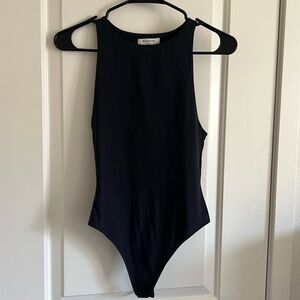 Aritzia Babaton black contour bodysuit in size S